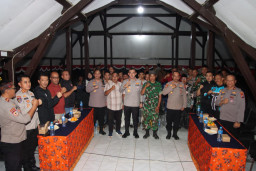 Kapolresta Sumenep Sambung Roso Bersama Forkopimcam, Tokoh Agama, Tokoh Masyarakat dan 11 Kades