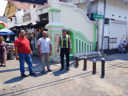 Polsek Semampir Gelar Patroli Harkamtibmas Jogo Perak di Kawasan Religi Sunan Ampel