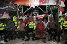Kapolresta Sumenep Pimpin Patroli Harkamtibmas dan Polisi Menyapa, Perkuat Sinergi dengan Masyarakat