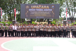 Kapolresta Sumenep Pimpin Serah Terima Jabatan Sejumlah Pejabat Utama dan Kapolsek