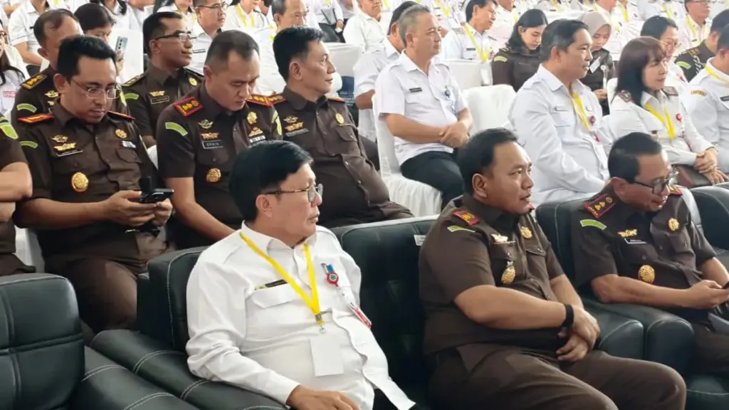 33 Pejabat Minut Ikuti Seminar Hukum, Regulasi Jadi Kunci Percepatan Pariwisata dan Agrobisnis Sulut