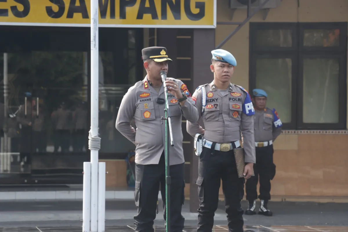 Apel Jam Pimpinan, Kapolres Sampang Tekankan Kesiapsiagaan Personel dan Pencegahan Karhutla