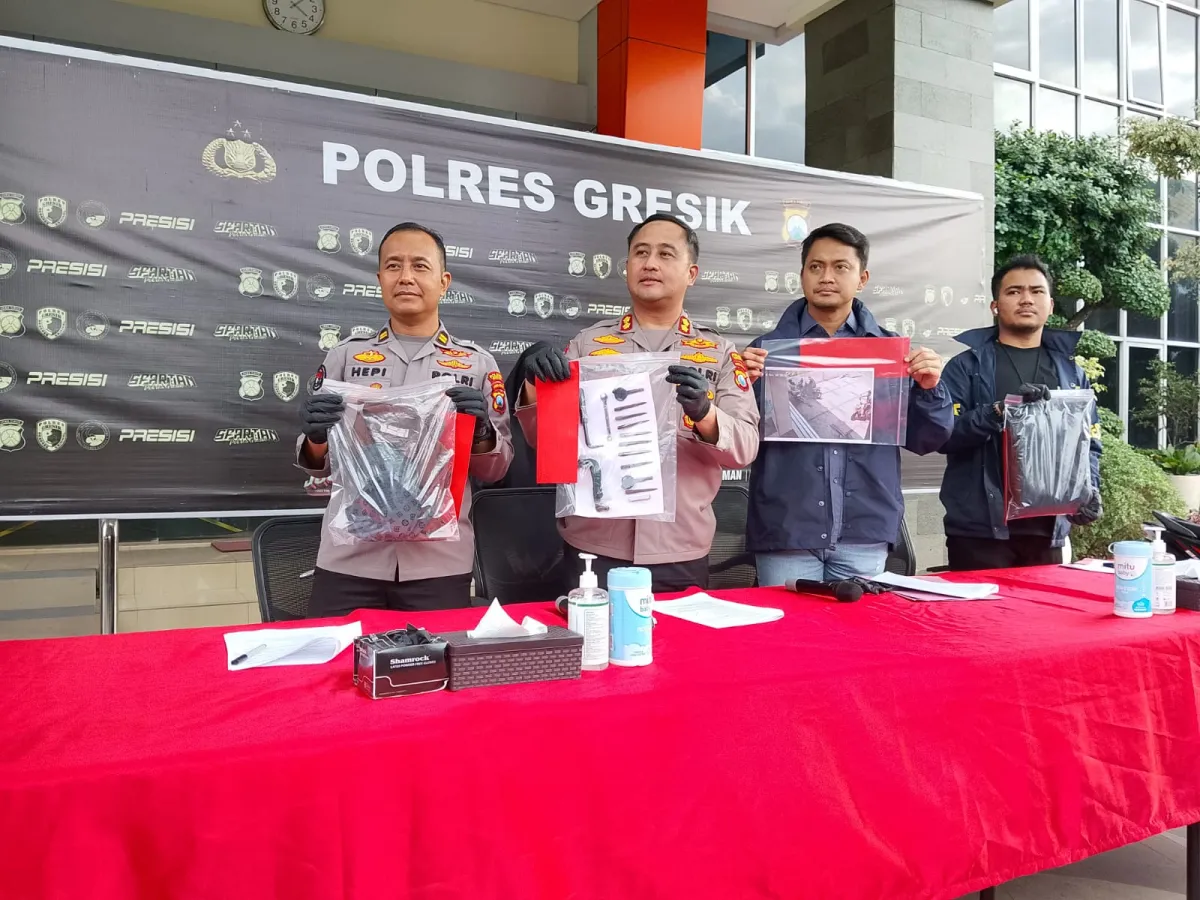 Kurang dari Sehari, Polres Gresik Bekuk Dua Terduga Pelaku Curanmor, Enam TKP Masih Didalami